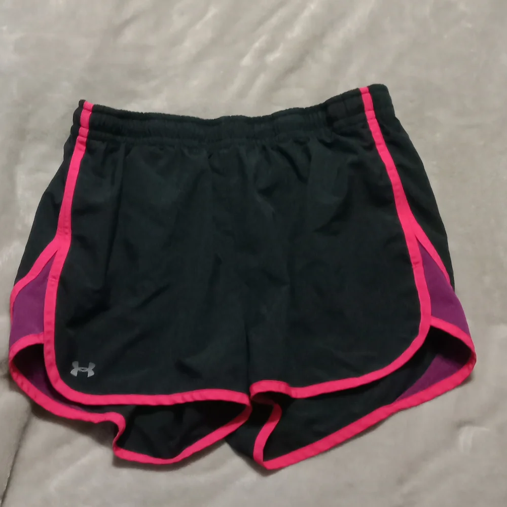 Under armor running shorts bundle medium - Picture 3 of 13
